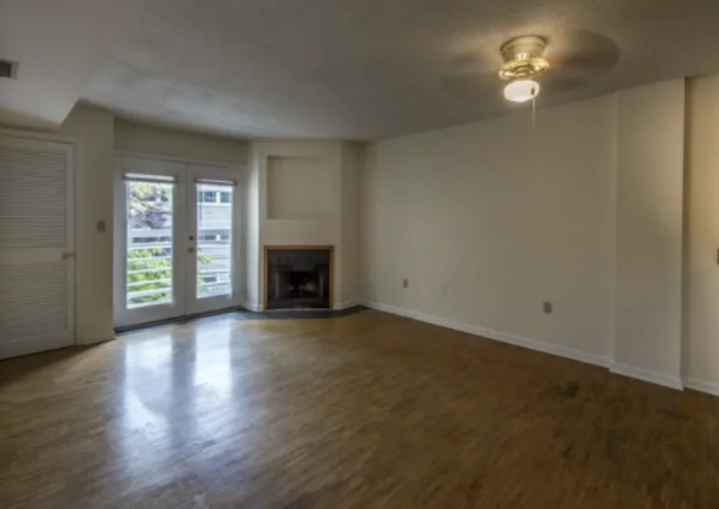 2 bed, 2 bath apartment for rent at 345 Franklin St Unit 105, Riverside — photo 3 of 5