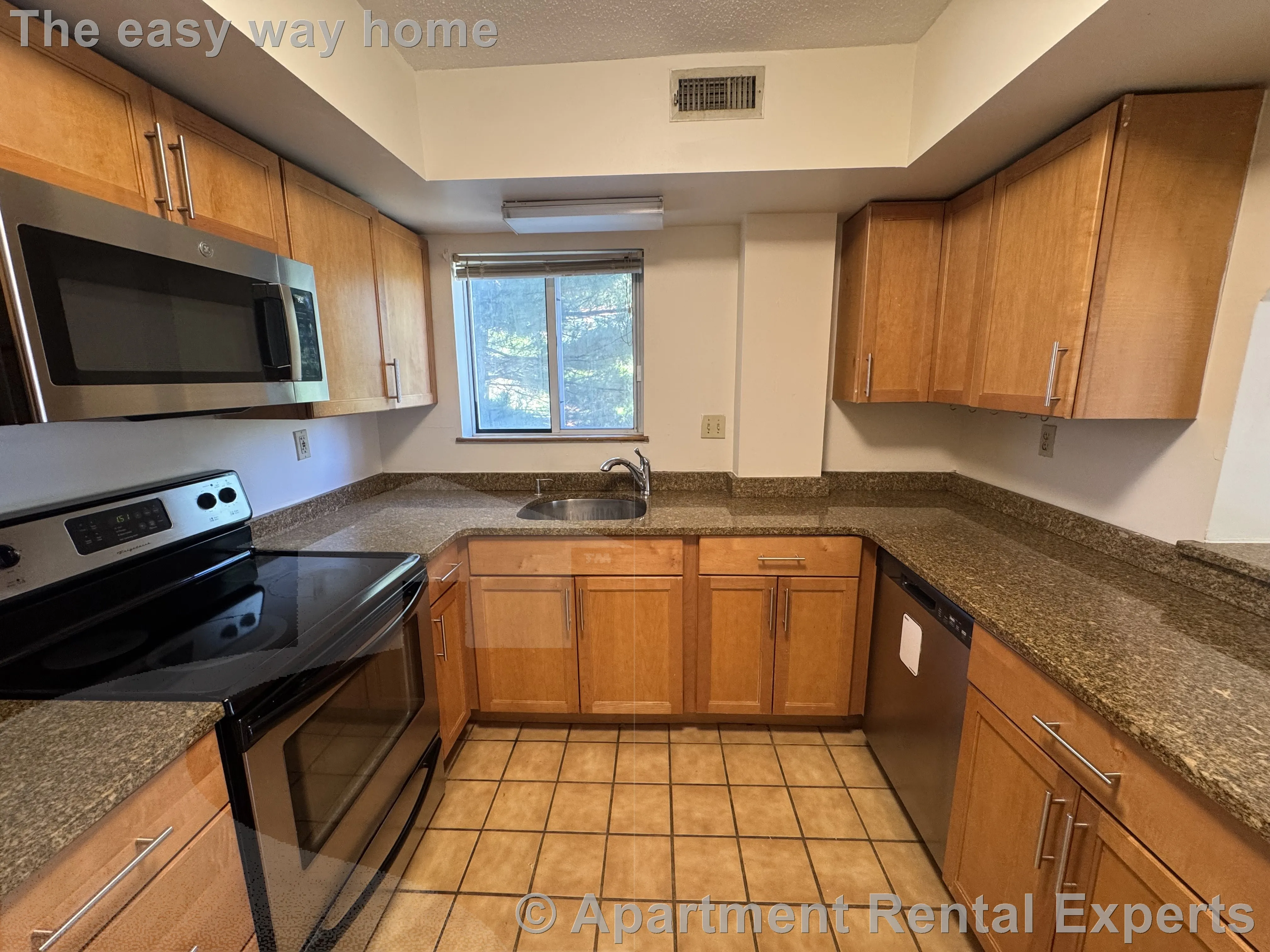 2 bed, 1 bath apartment for rent at 345 Franklin St Unit 302, Central Square — photo 3 of 18