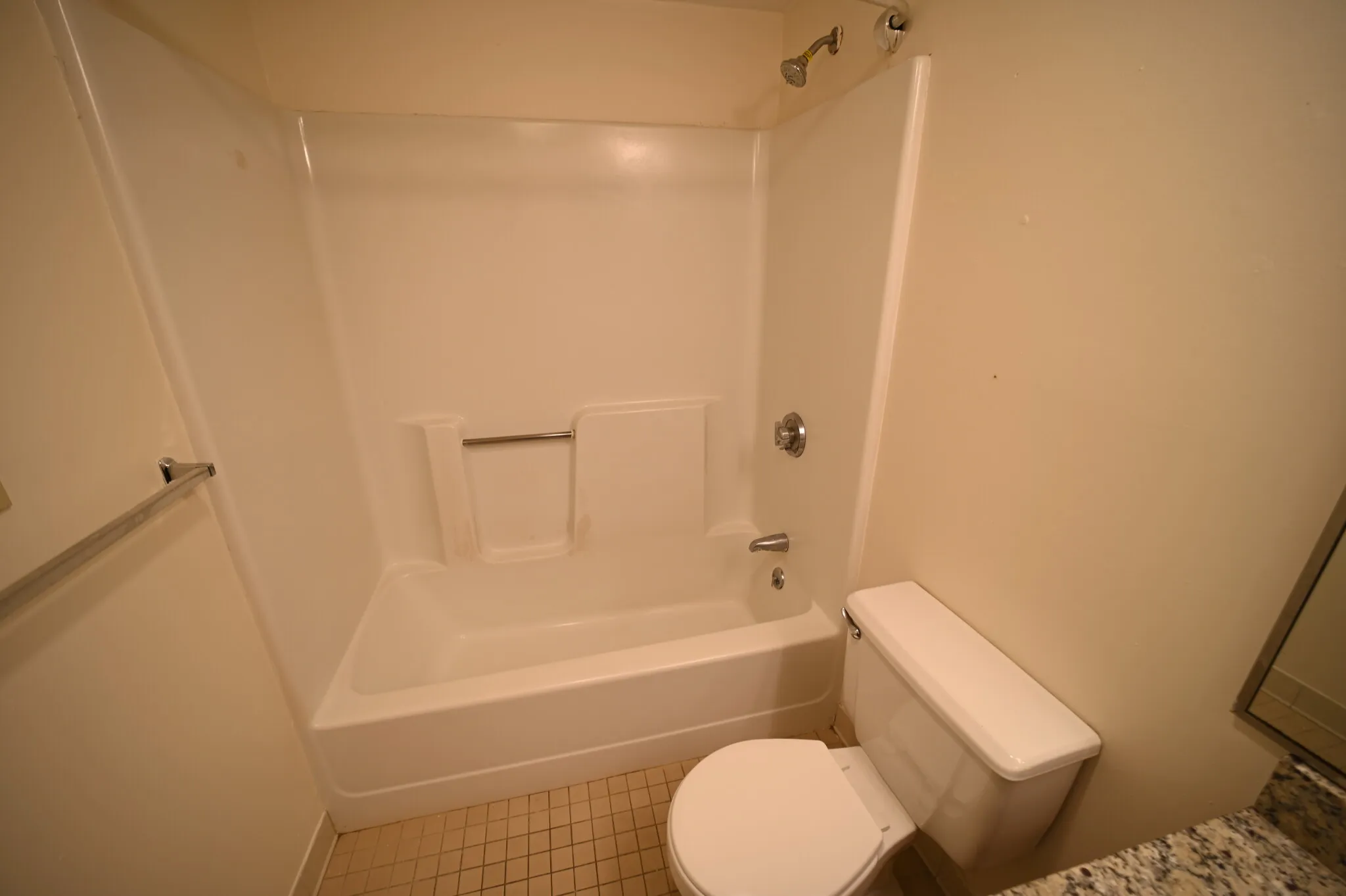 2 bed, 1.5 bath apartment for rent at 345 Franklin St Unit 304, Riverside — photo 11 of 15
