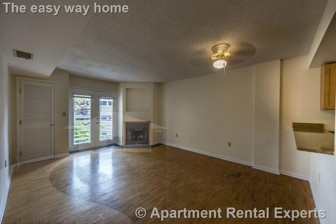 2 bed, 2 bath apartment for rent at 345 Franklin St Unit 402, Central Square — photo 3 of 6