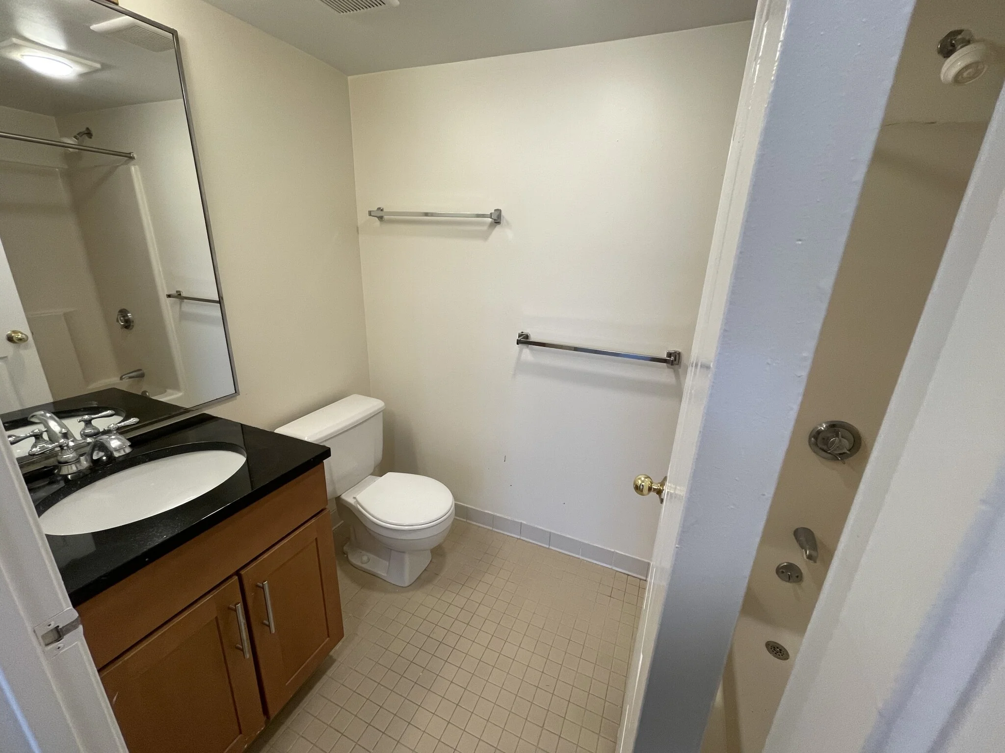 2 bed, 2 bath apartment for rent at 345 Franklin St Unit 503, Riverside — photo 11 of 19