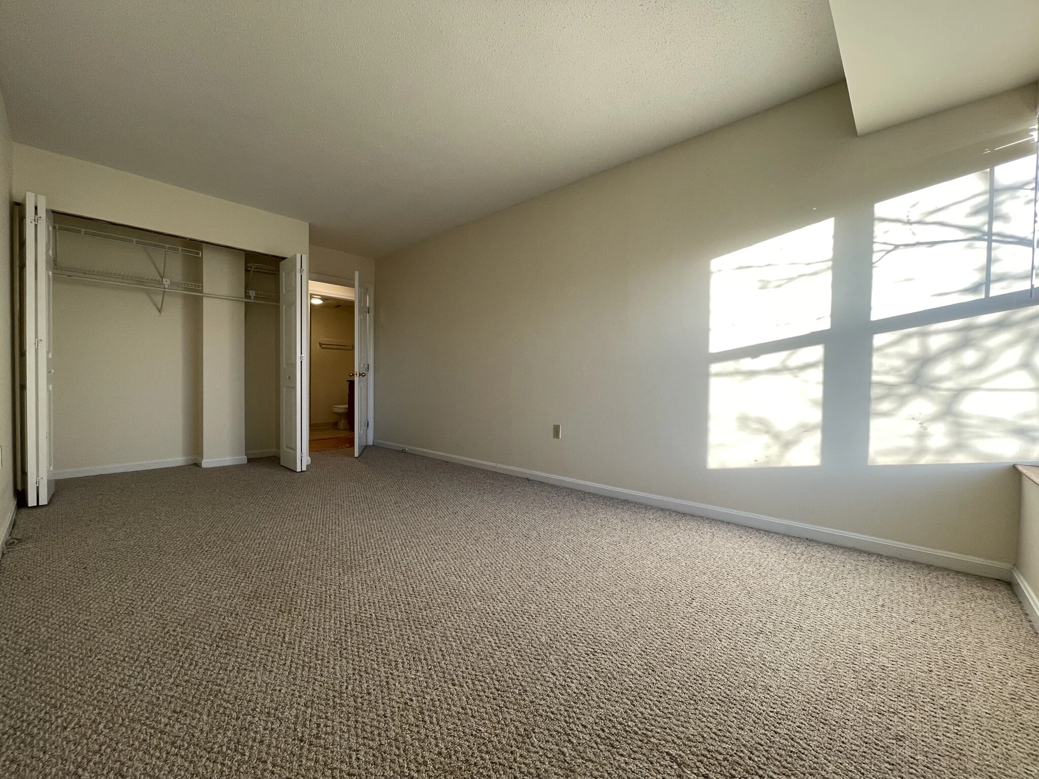 2 bed, 2 bath apartment for rent at 345 Franklin St Unit 503, Riverside — photo 14 of 19