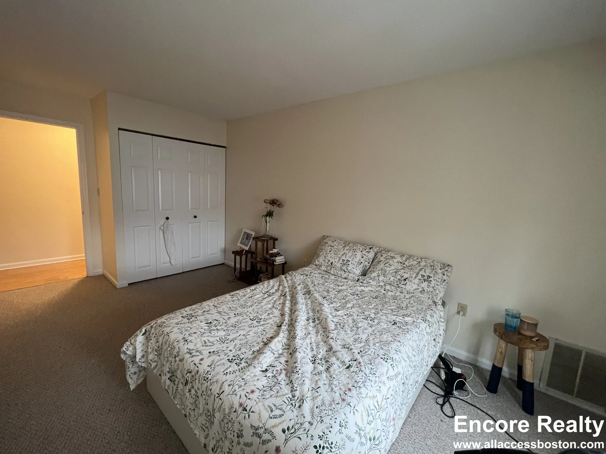 2 bed, 1.5 bath apartment for rent at 345 Franklin St Unit 504M, Riverside — photo 14 of 19