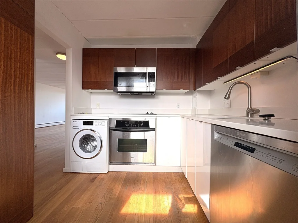 2 bed, 1 bath apartment for rent at 345 Harvard St Unit 4E, Mid-Cambridge — photo 8 of 28