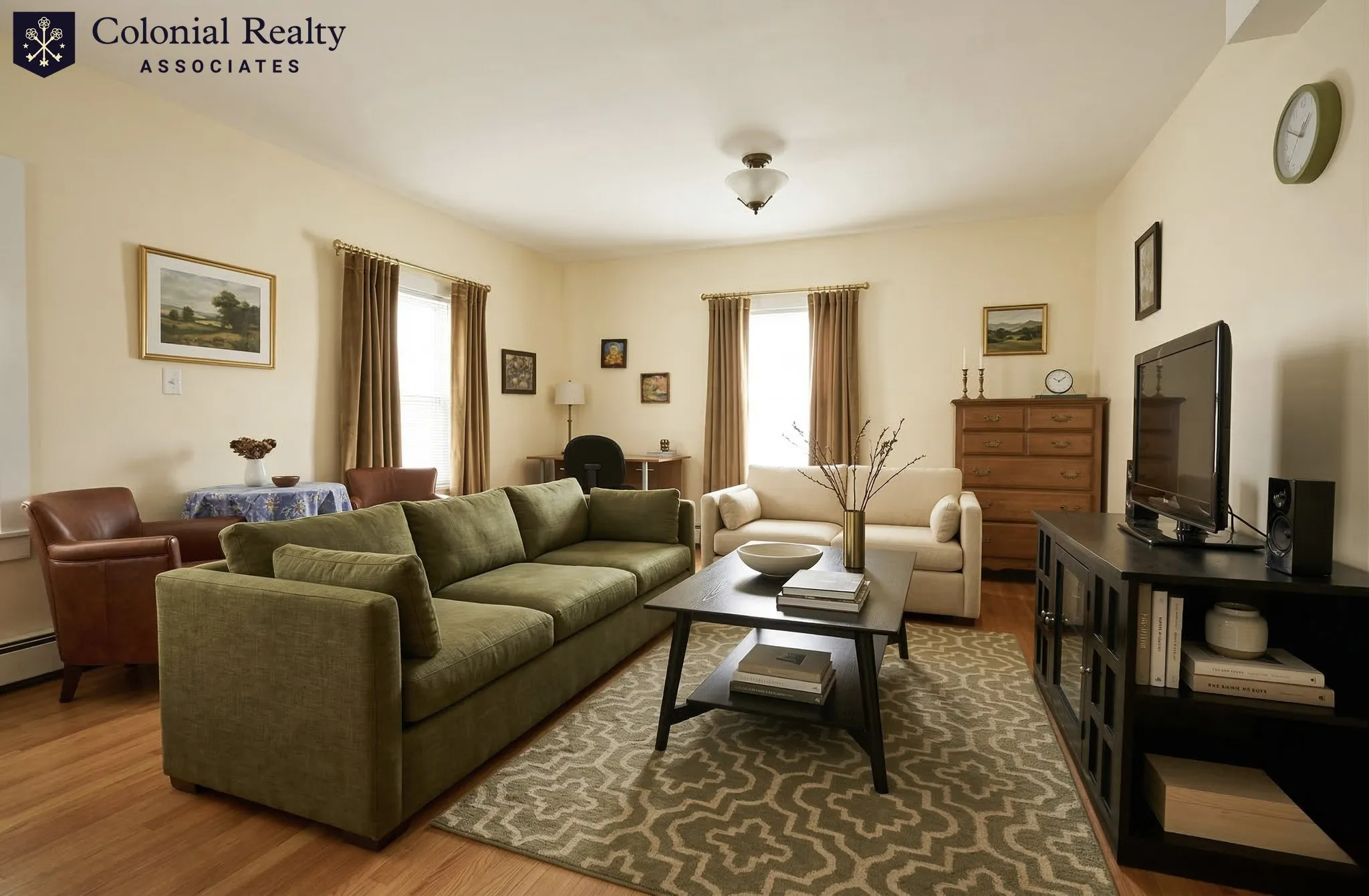 3 bed, 1 bath apartment for rent at 345 Market St Unit 2, Oak Square