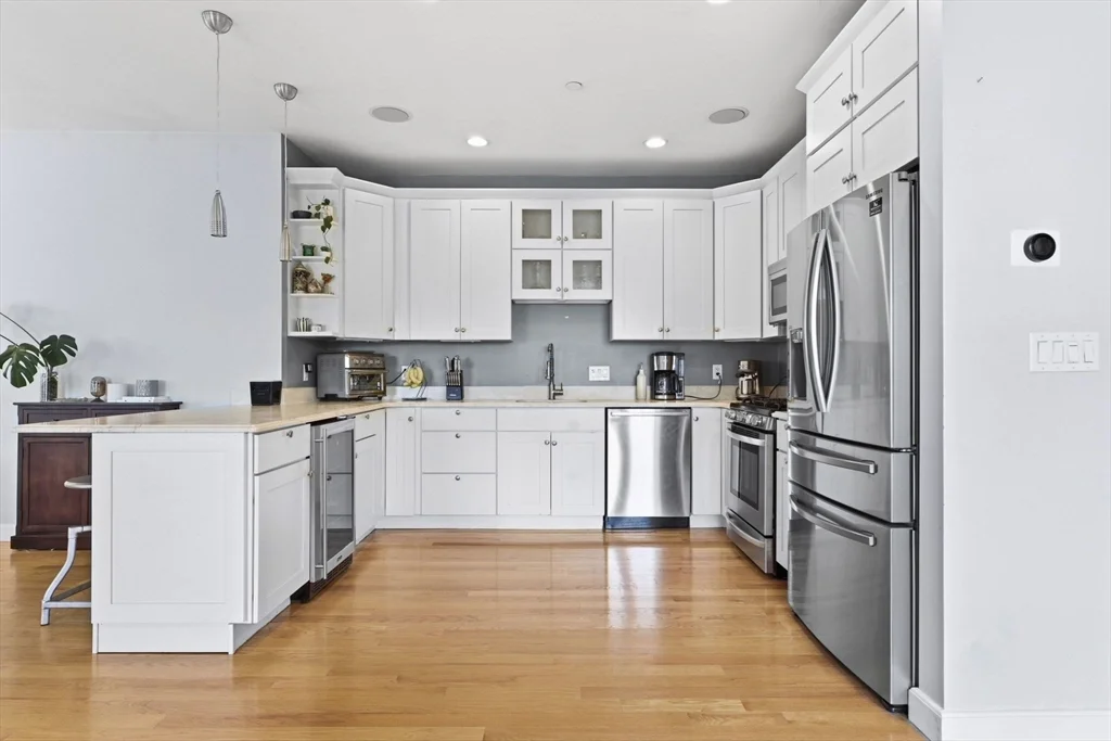 2 bed, 2 bath apartment for rent at 345 W Broadway Unit 8A, South Boston — photo 6 of 17