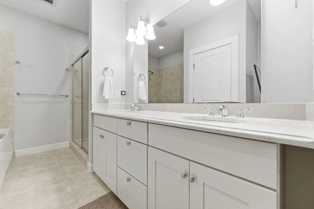 2 bed, 2 bath apartment for rent at 345 W Broadway Unit 8A, South Boston — photo 11 of 17