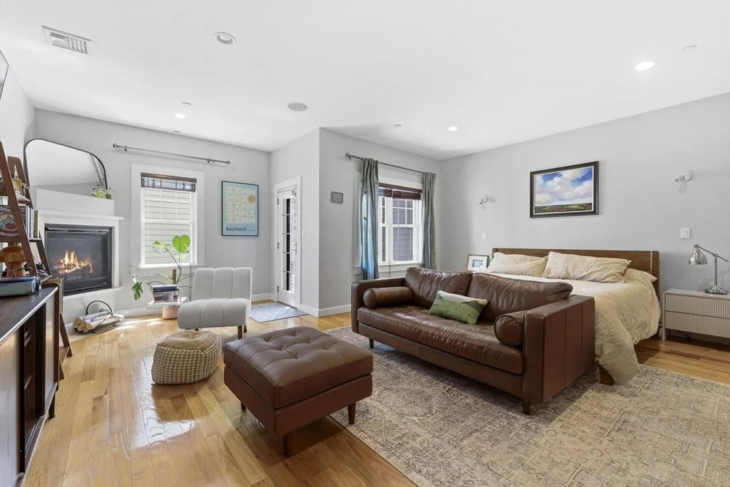 2 bed, 2 bath apartment for rent at 345 W Broadway Unit 8A, South Boston — photo 9 of 17