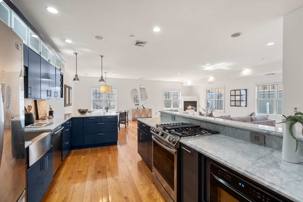 3 bed, 2 bath apartment for rent at 345 W Broadway Unit 9, South Boston — photo 8 of 34