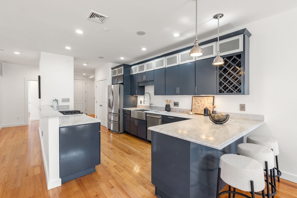 3 bed, 2 bath apartment for rent at 345 W Broadway Unit 9, South Boston — photo 6 of 34