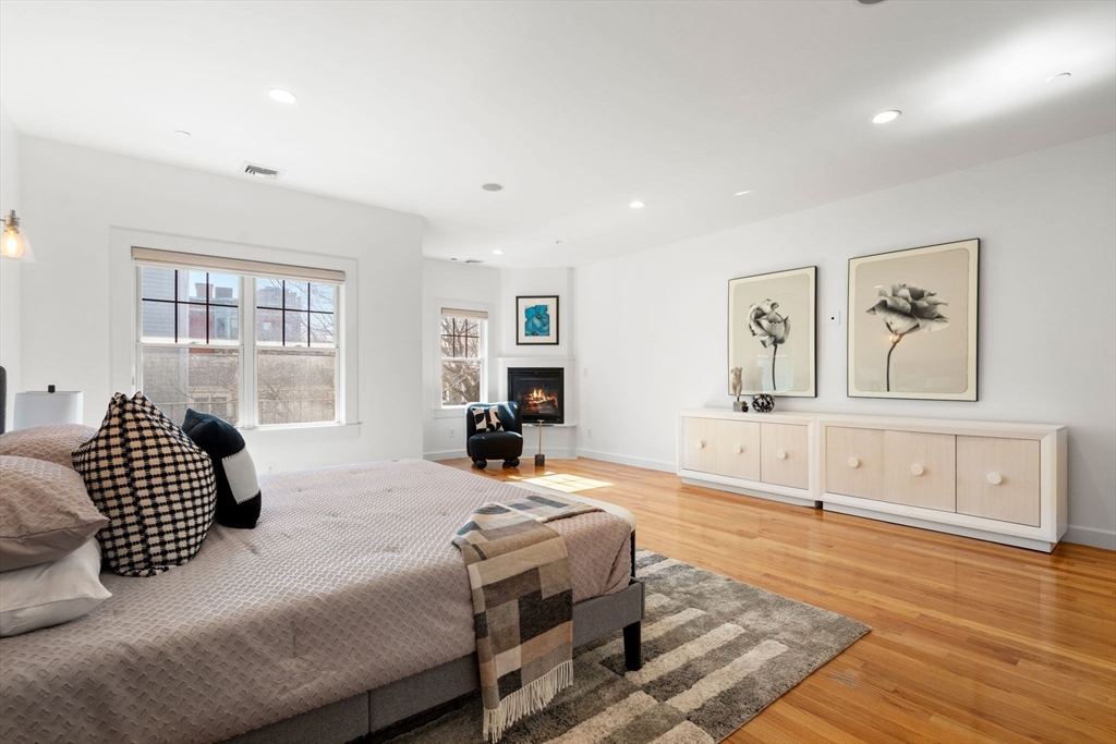 3 bed, 2 bath apartment for rent at 345 W Broadway Unit 9, South Boston — photo 11 of 34