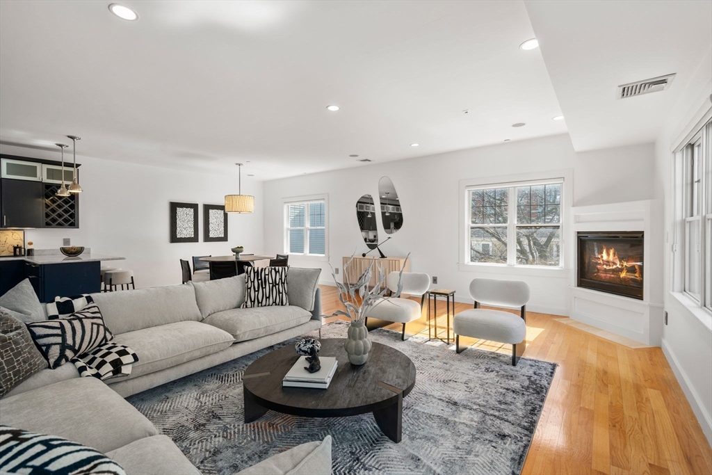 3 bed, 2 bath apartment for rent at 345 W Broadway Unit 9, South Boston — photo 3 of 34