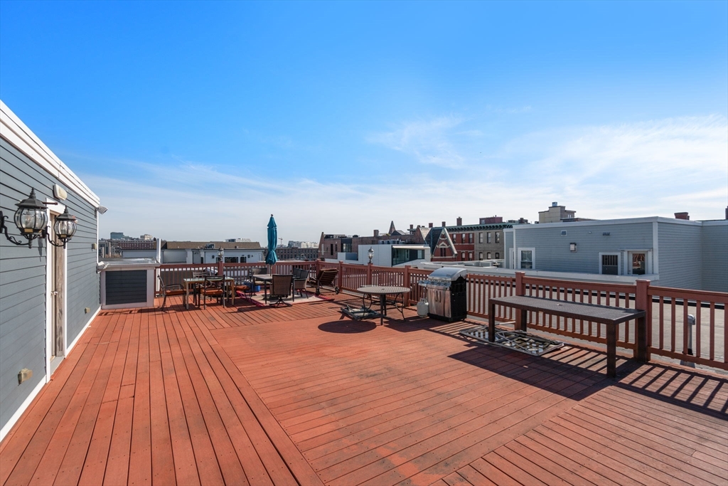 3 bed, 2 bath apartment for rent at 345 W Broadway Unit 9, South Boston — photo 28 of 34