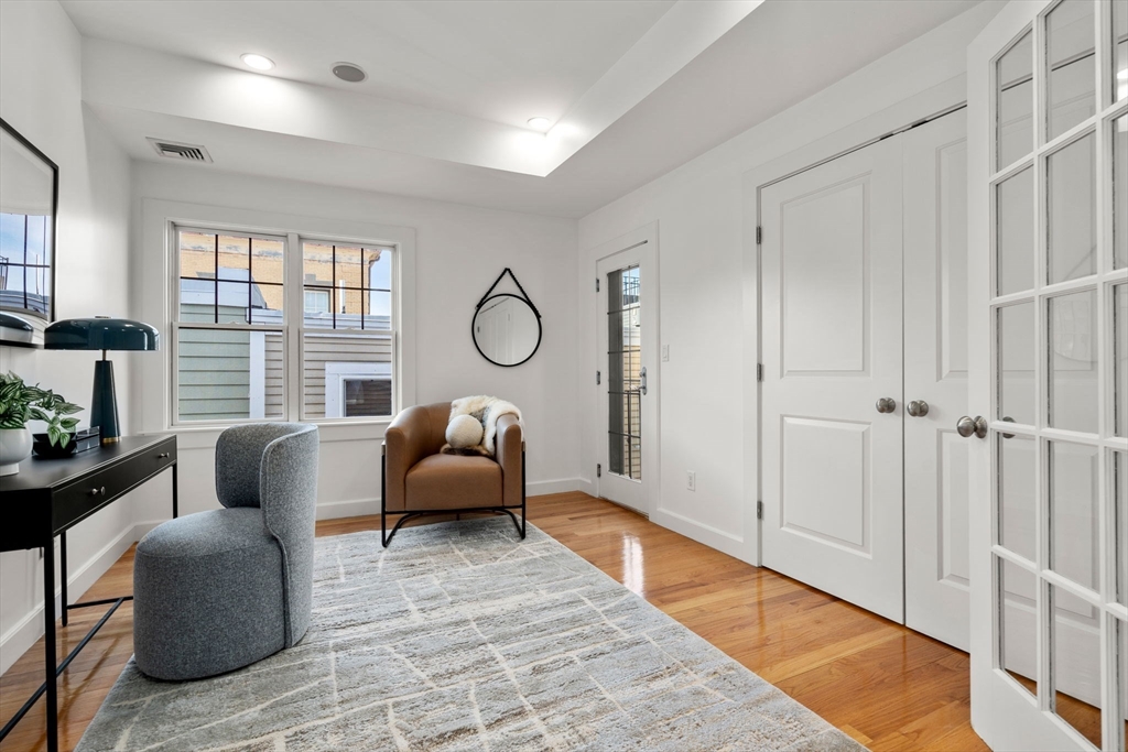 3 bed, 2 bath apartment for rent at 345 W Broadway Unit 9, South Boston — photo 23 of 34
