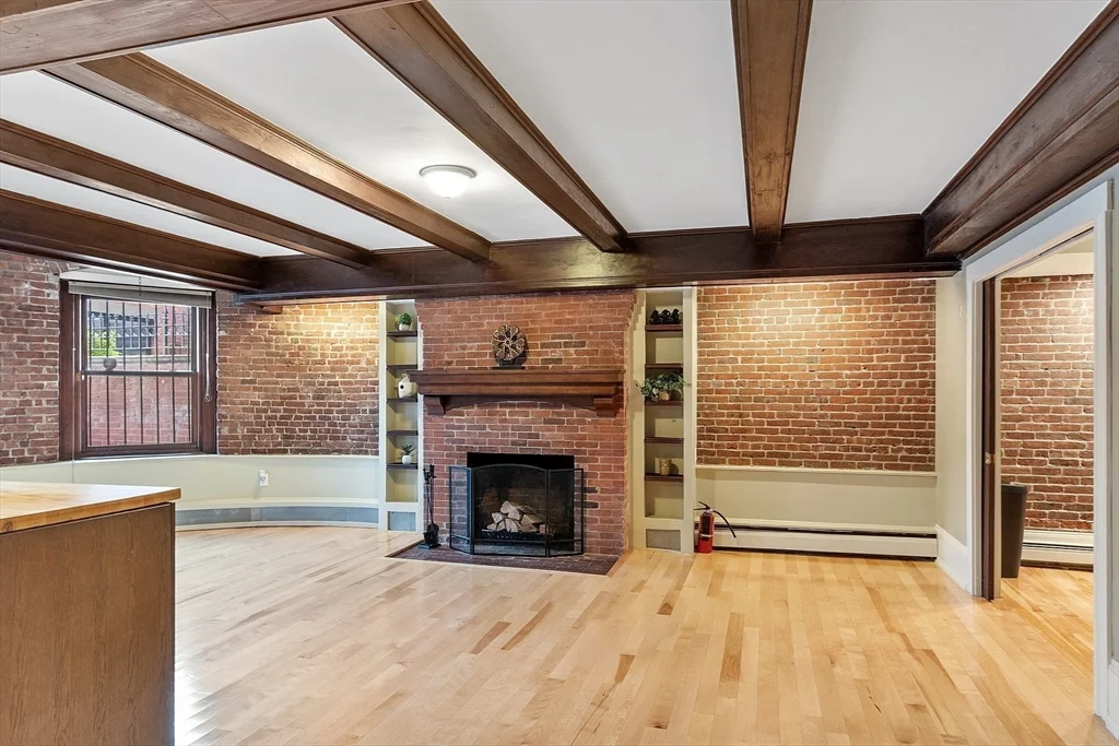 1 bed, 1 bath apartment for rent at 346 Beacon St Unit 1, Back Bay — photo 7 of 18