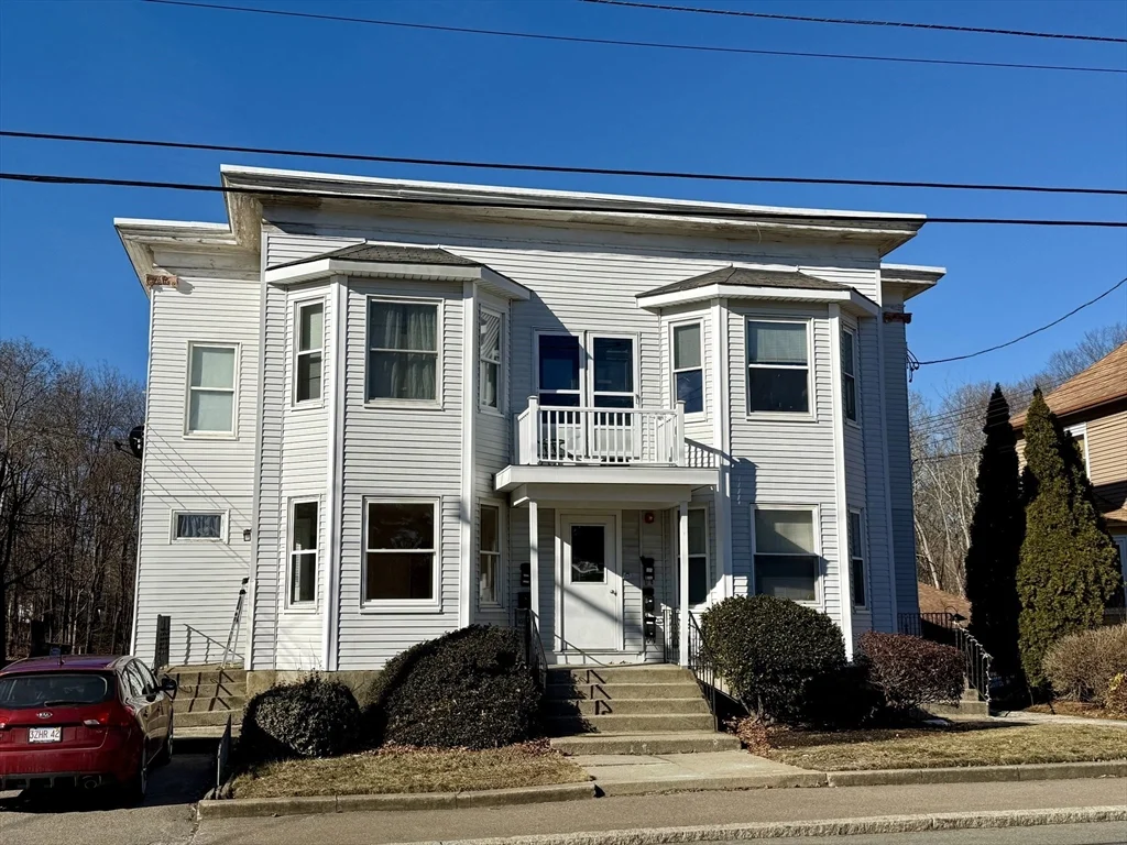 1 bed, 1 bath apartment for rent at 346 Broadway Unit 8, North Attleboro — photo 1 of 12