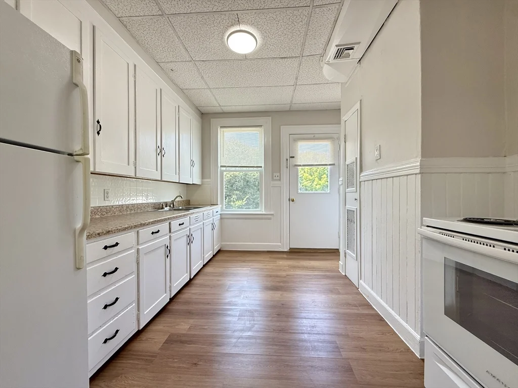 1 bed, 1 bath apartment for rent at 346 Broadway Unit 8, North Attleboro — photo 3 of 12