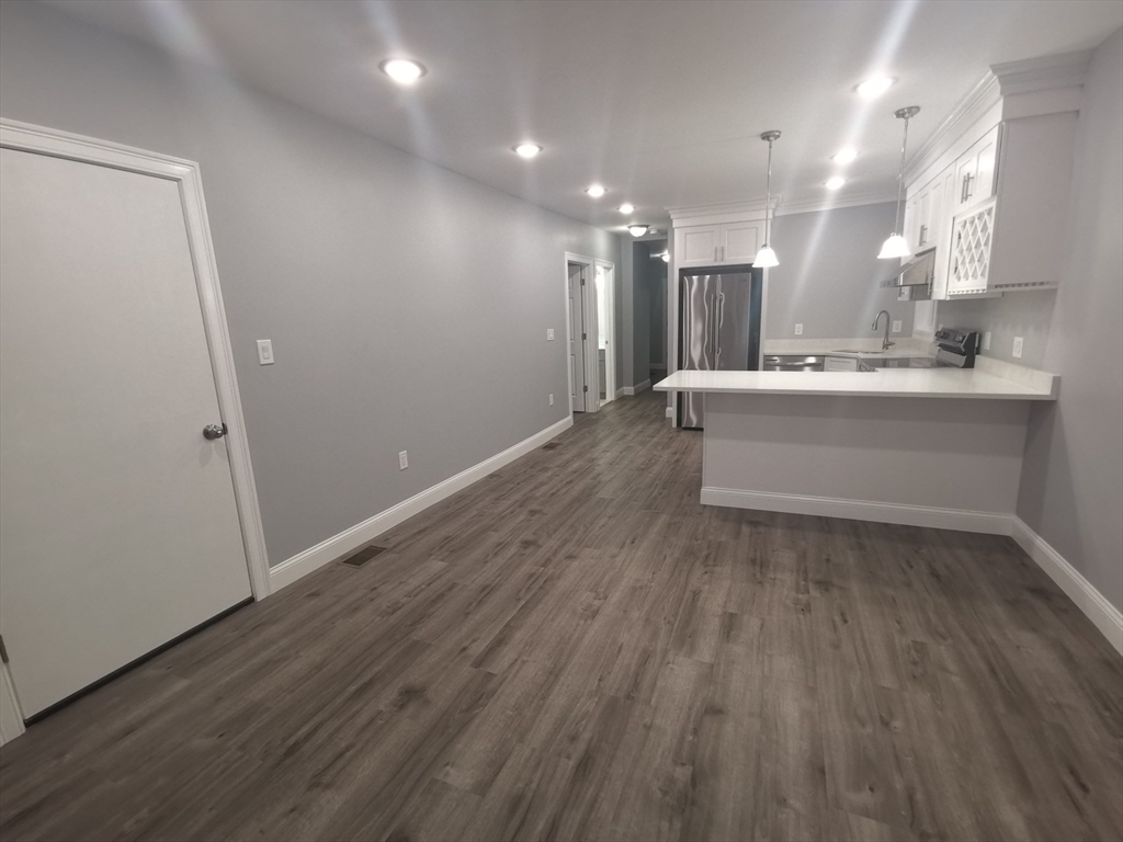 2 bed, 2 bath apartment for rent at 346 Cherry St Unit 1, Newton — photo 1 of 6