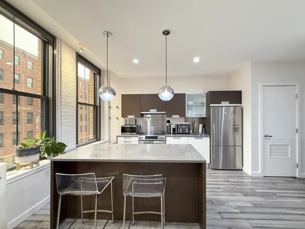 1 bed, 1 bath apartment for rent at 346 Congress St Unit 313, South Boston