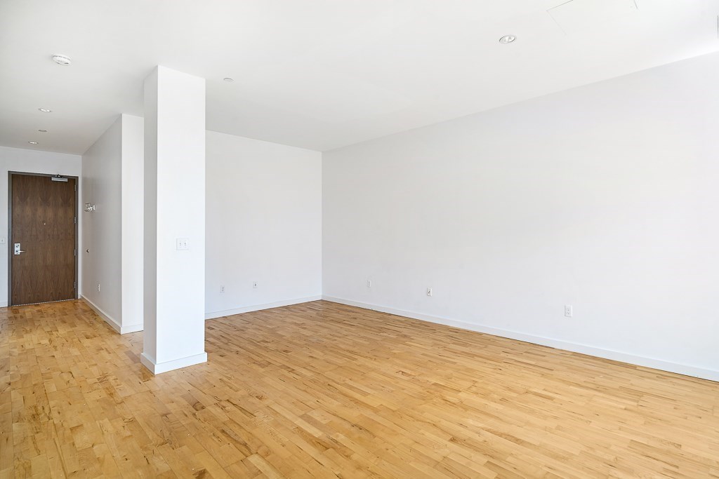 Studio bed, 1 bath apartment for rent at 346 Congress St Unit 513, Seaport District — photo 9 of 19