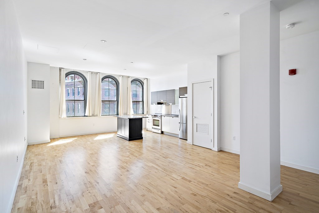 Studio bed, 1 bath apartment for rent at 346 Congress St Unit 513, Seaport District — photo 6 of 19