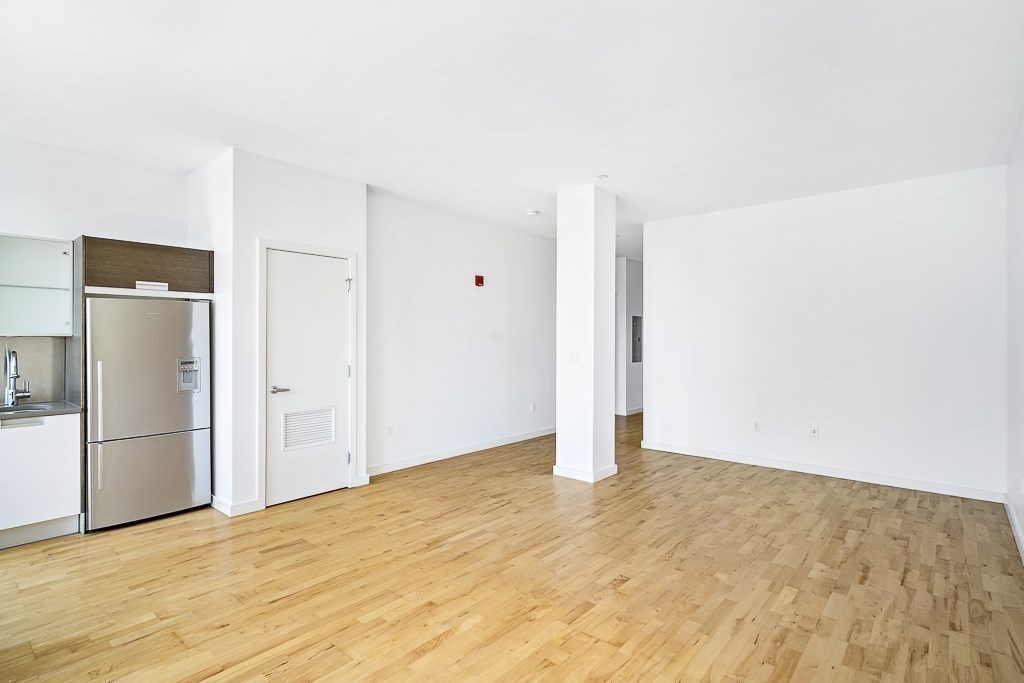 Studio bed, 1 bath apartment for rent at 346 Congress St Unit 513, Seaport District — photo 10 of 19