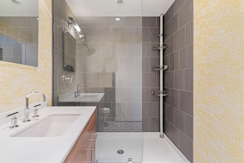 1 bed, 1 bath apartment for rent at 346 Congress St Unit 702, South Boston — photo 8 of 20