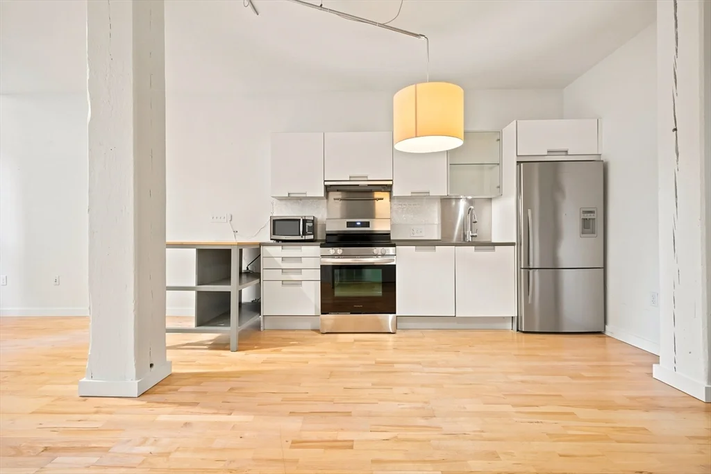 Studio bed, 1 bath apartment for rent at 346 Congress St Unit U210, South Boston — photo 4 of 19