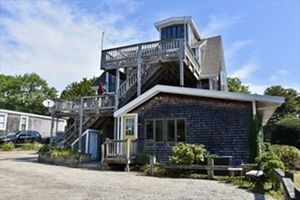 2 bed, 1 bath apartment for rent at 346 Elm St Unit 3, South Dartmouth — photo 4 of 35