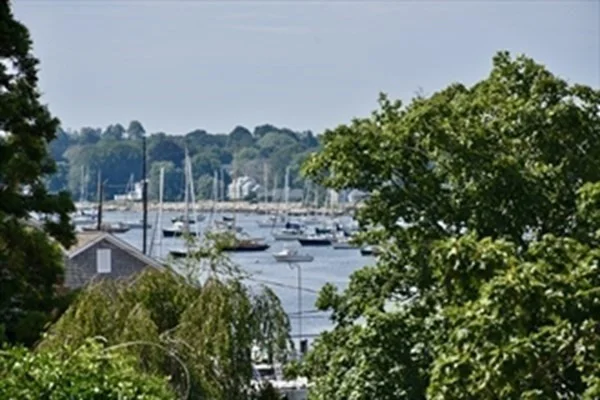 2 bed, 1 bath apartment for rent at 346 Elm St Unit 3, South Dartmouth — photo 13 of 35