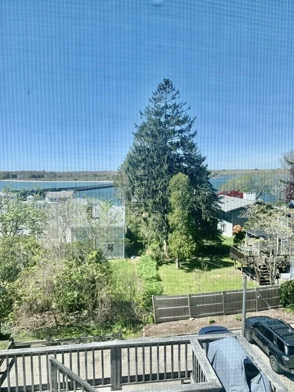 2 bed, 1 bath apartment for rent at 346 Elm St Unit 3, South Dartmouth — photo 9 of 35
