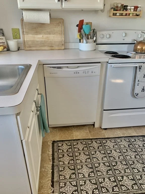 2 bed, 1 bath apartment for rent at 346 Elm St Unit 3, South Dartmouth — photo 16 of 35