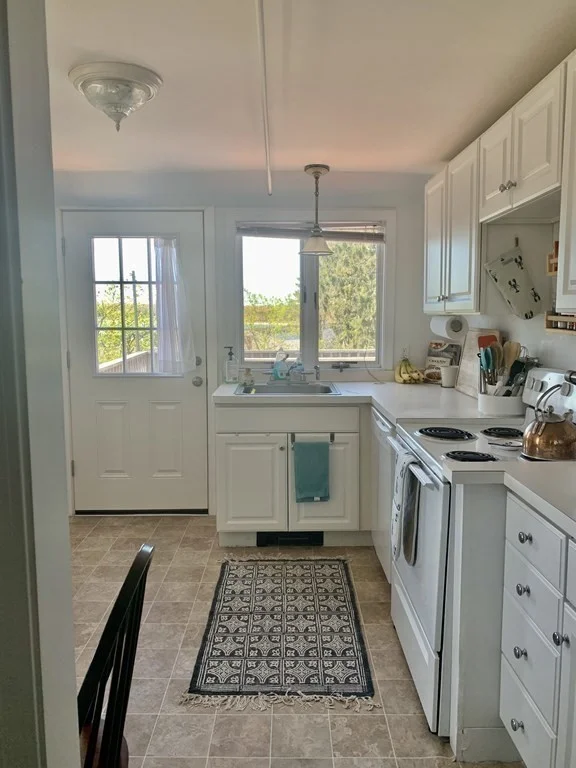 2 bed, 1 bath apartment for rent at 346 Elm St Unit 3, South Dartmouth — photo 14 of 35