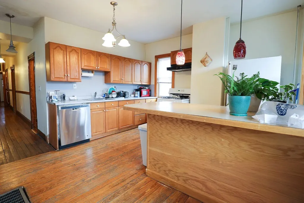 4 bed, 2 bath apartment for rent at 346 Faneuil St Unit 2, Oak Square — photo 1 of 14