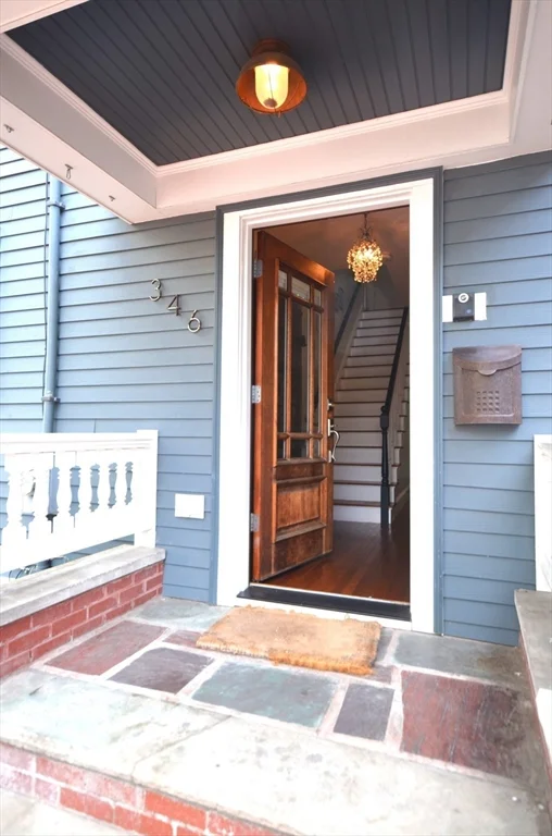 3 bed, 2 bath apartment for rent at 346 Norfolk St, Wellington-Harrington — photo 2 of 23
