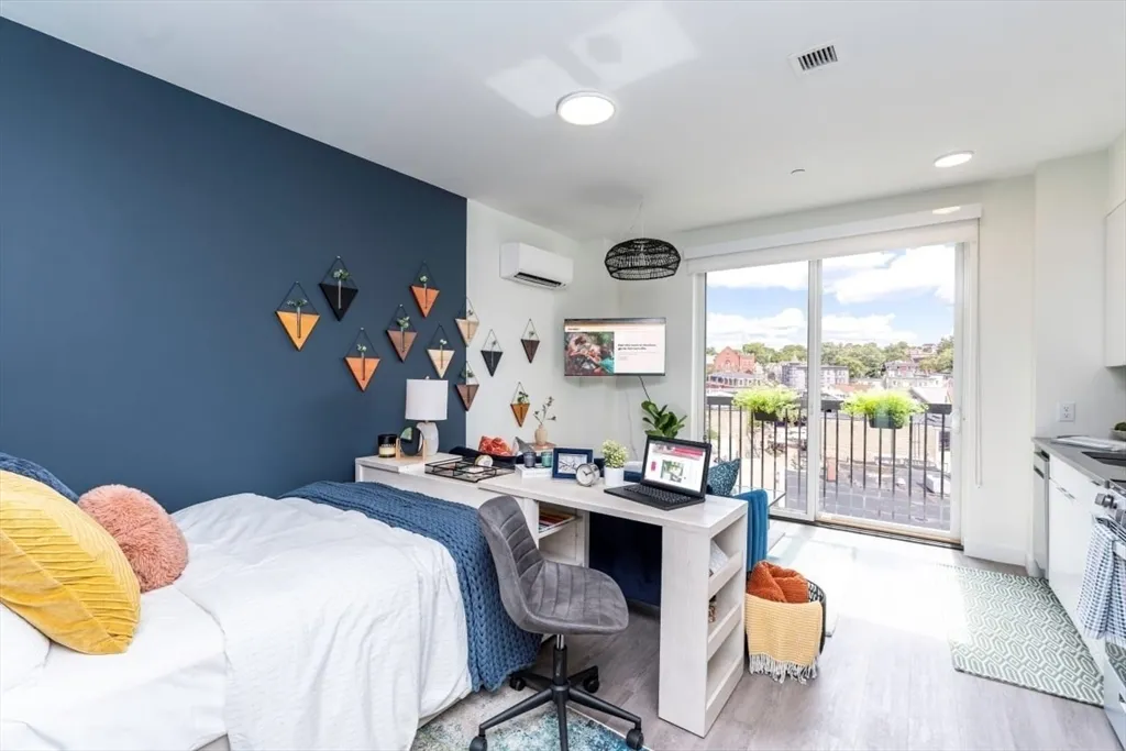 Studio bed, 1 bath apartment for rent at 346 Somerville Ave Unit 001, Union Square