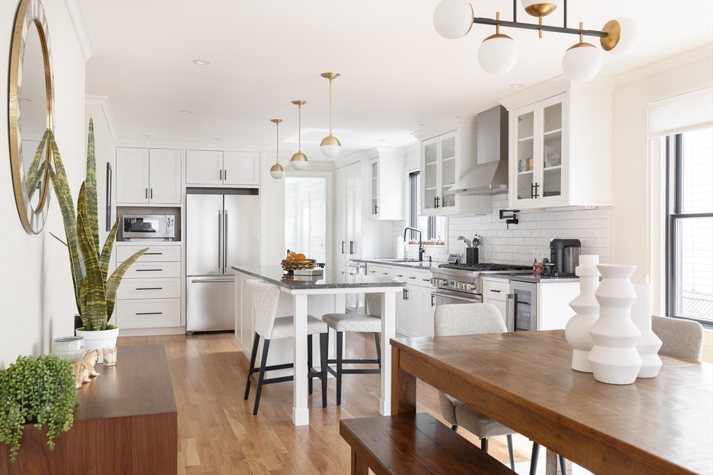 4 bed, 3 bath apartment for rent at 346 Walden St Unit 1, Neighborhood Nine — photo 2 of 24