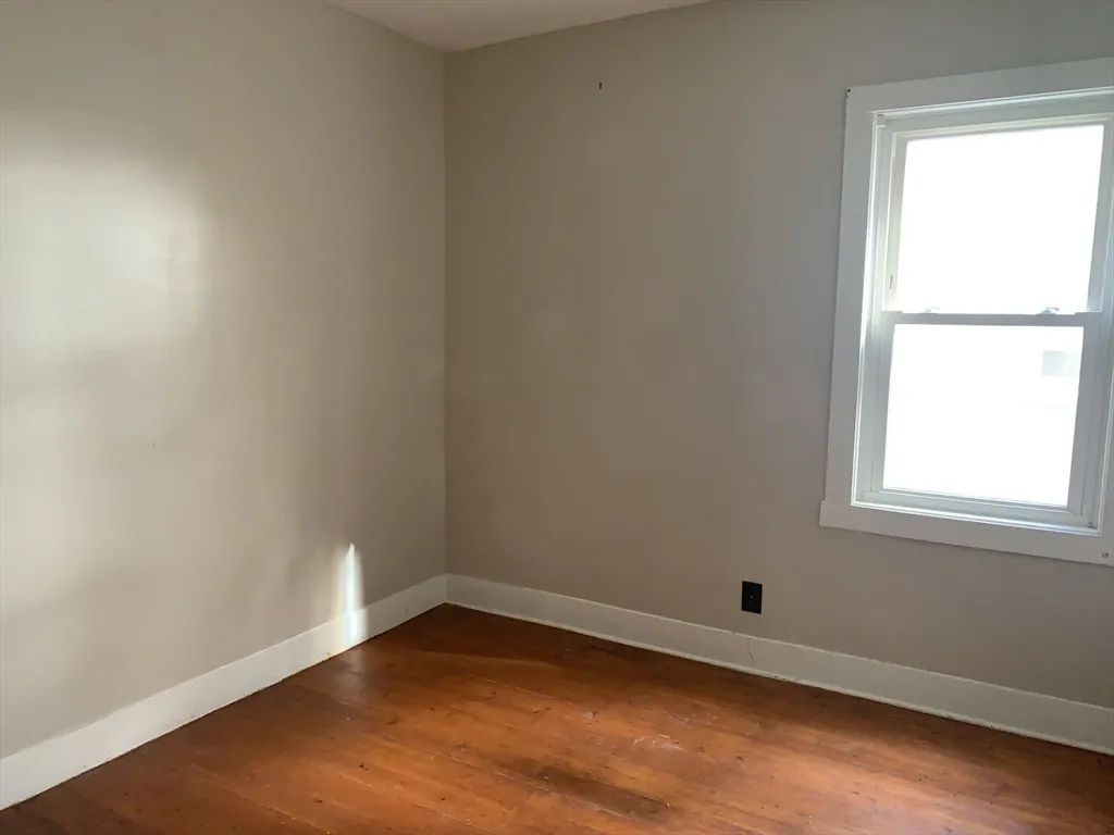 2 bed, 1 bath apartment for rent at 347 Lawton St Unit 2, Fall River — photo 5 of 14