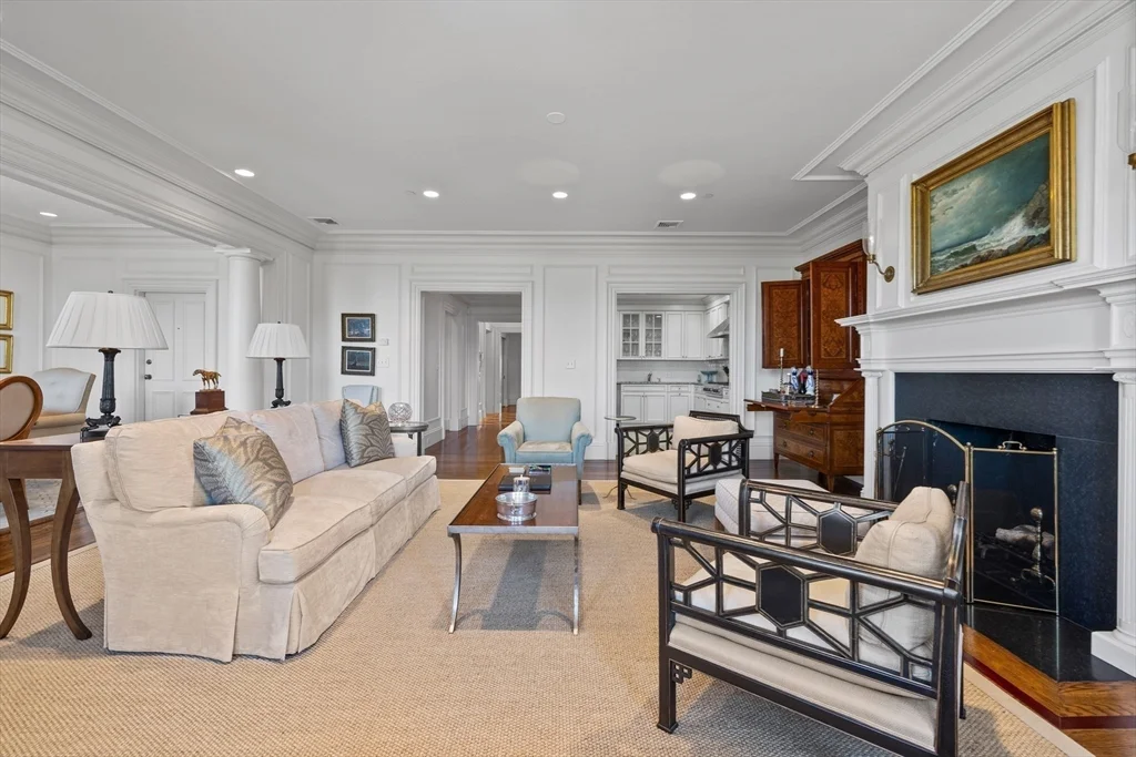 2 bed, 2 bath apartment for rent at 348 Beacon St Unit 4, Back Bay — photo 12 of 35