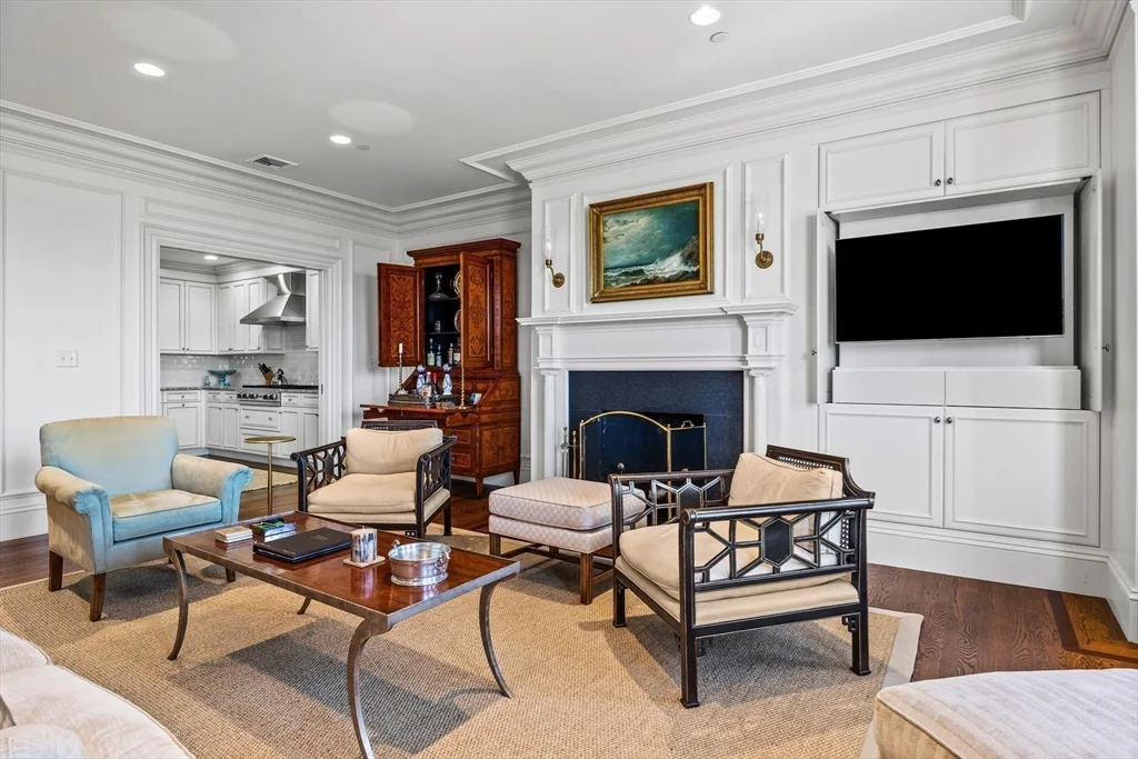 2 bed, 2 bath apartment for rent at 348 Beacon St Unit 4, Back Bay — photo 11 of 35