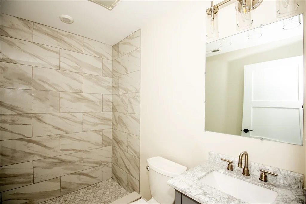 3 bed, 2 bath apartment for rent at 348 Chelsea St Unit 3, East Boston — photo 11 of 11