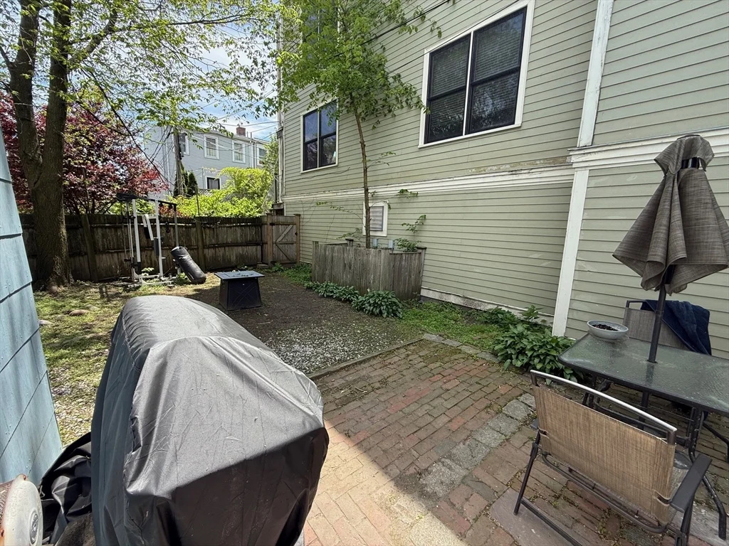 1 bed, 1 bath apartment for rent at 348 Dorchester Unit 1, South Boston — photo 14 of 15