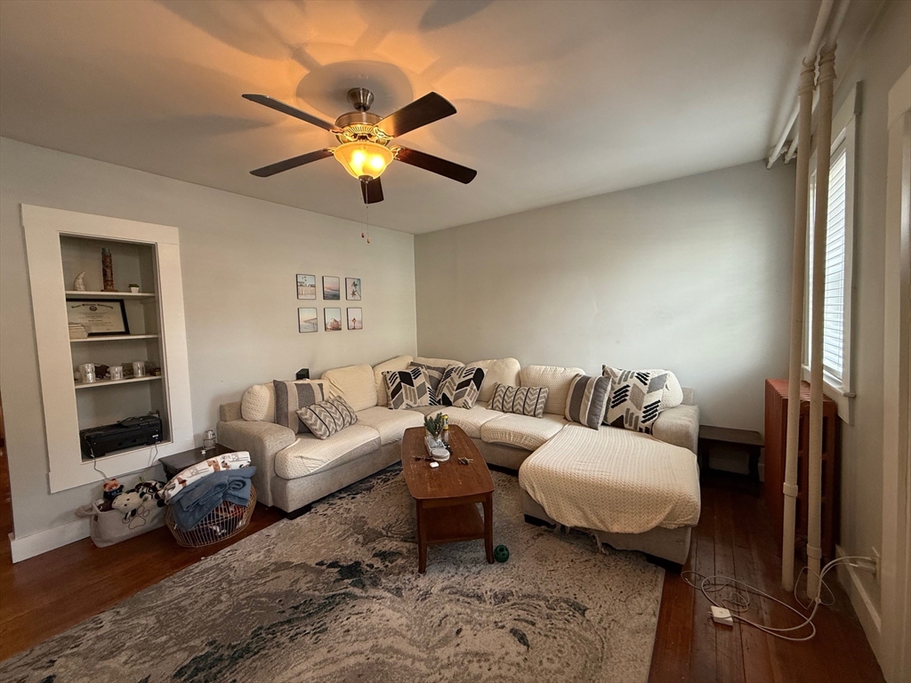 1 bed, 1 bath apartment for rent at 348 Dorchester Unit -, South Boston — photo 3 of 15