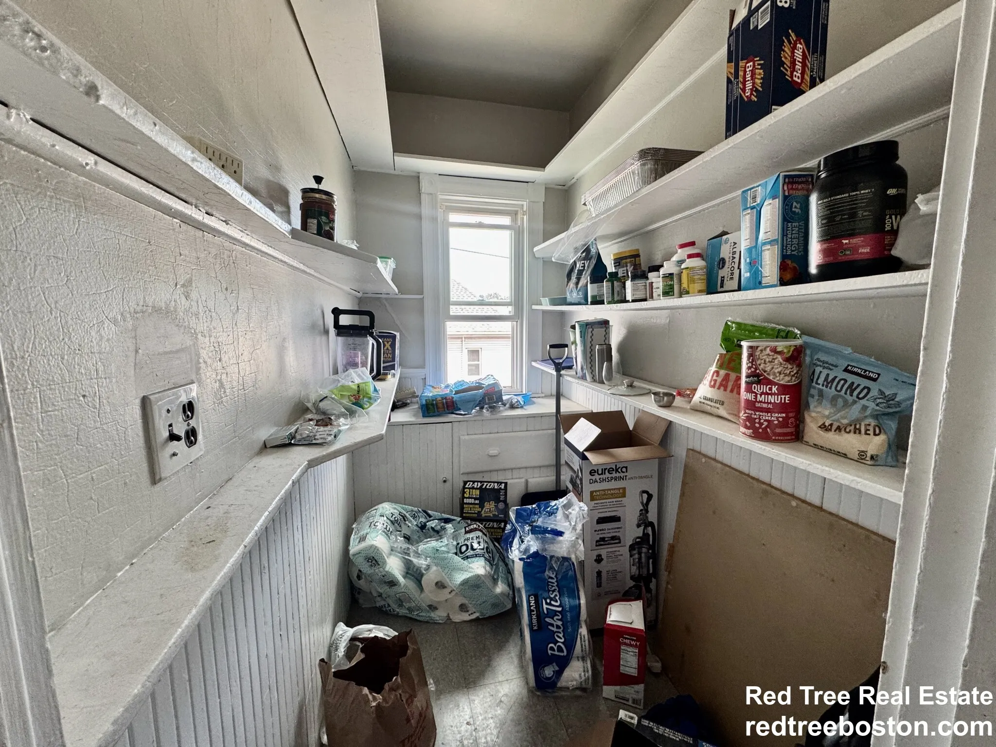 4 bed, 1 bath apartment for rent at 348 Faneuil St Unit 2, Oak Square — photo 16 of 22