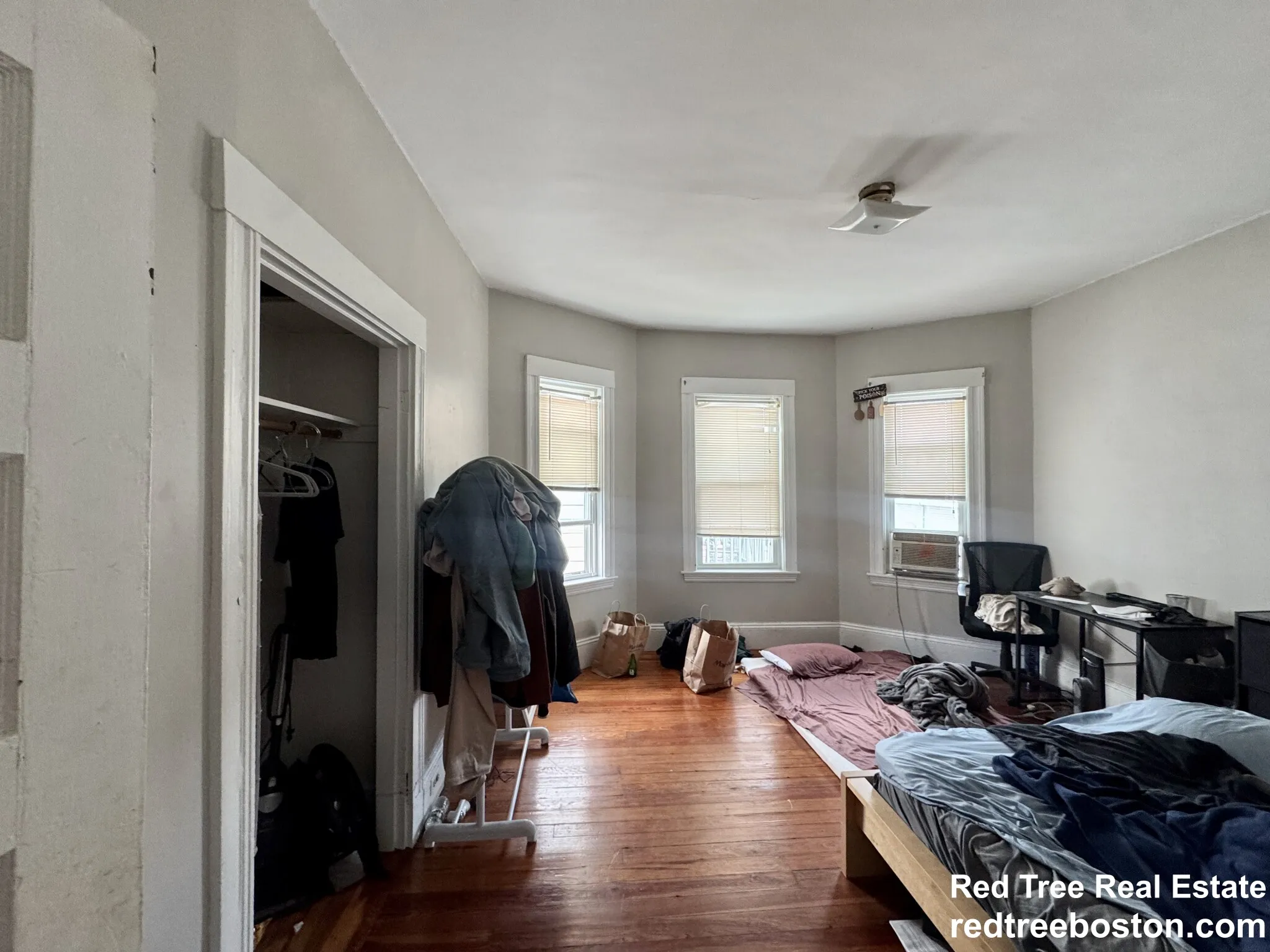 4 bed, 1 bath apartment for rent at 348 Faneuil St Unit 2, Oak Square — photo 14 of 22