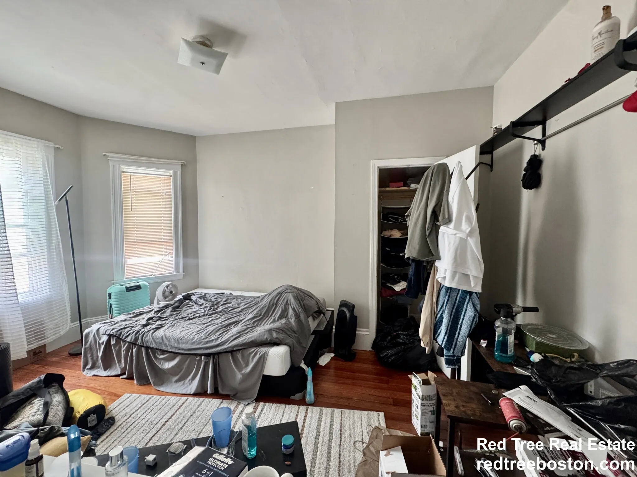 4 bed, 1 bath apartment for rent at 348 Faneuil St Unit 2, Oak Square — photo 7 of 22