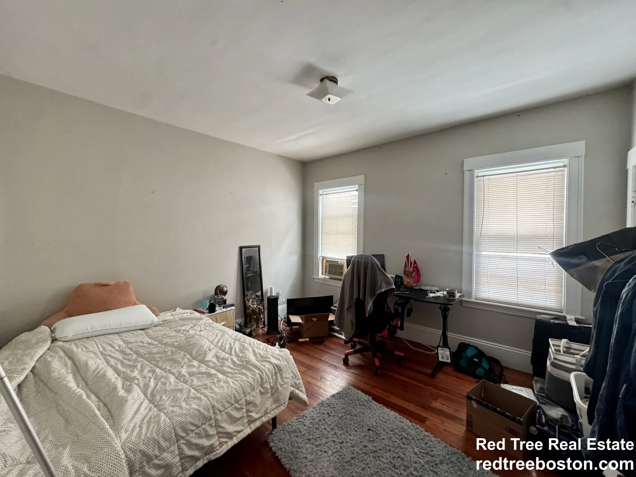 4 bed, 1 bath apartment for rent at 348 Faneuil St Unit 2, Oak Square — photo 12 of 22