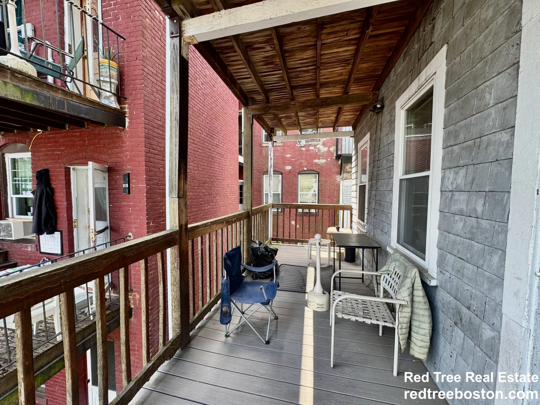 4 bed, 1 bath apartment for rent at 348 Faneuil St Unit 2, Oak Square — photo 17 of 22