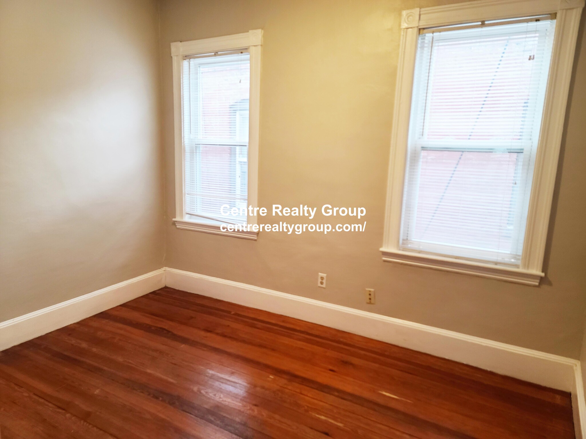 4 bed, 1 bath apartment for rent at 348 Faneuil St Unit 3, Brighton — photo 7 of 26