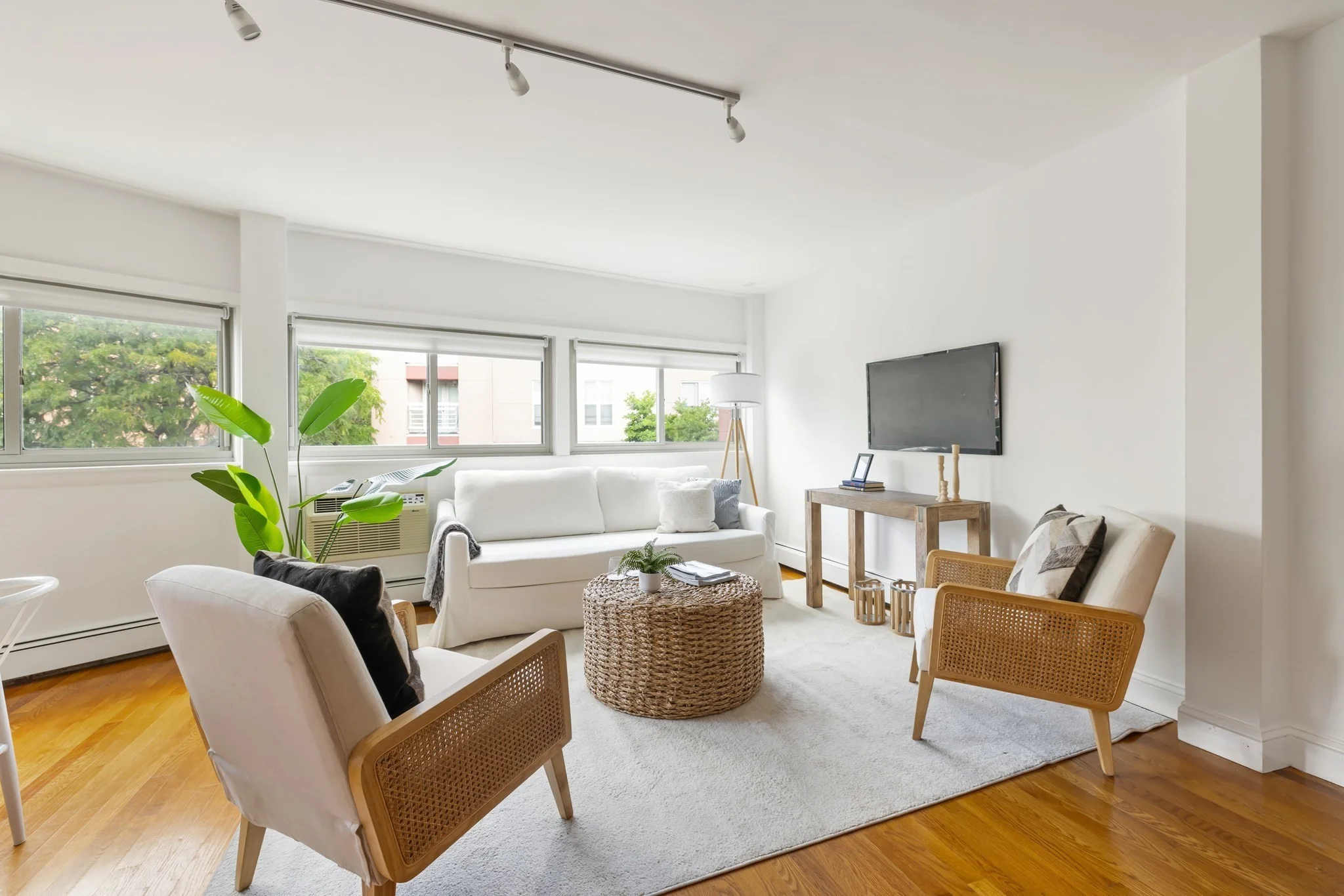2 bed, 1 bath apartment for rent at 348 Franklin St Unit 3A, Central Square